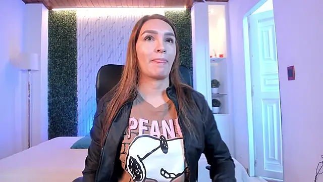 Snapshot of miataylorr1 chatting on 9, 10, 2025 miataylorr1 online show from 9, 10, 2025