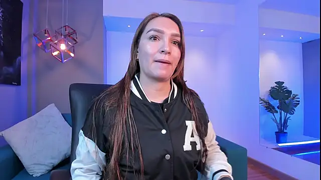 Snapshot of miataylorr1 chatting on 1, 11, 2025 miataylorr1 online show from 1, 11, 2025