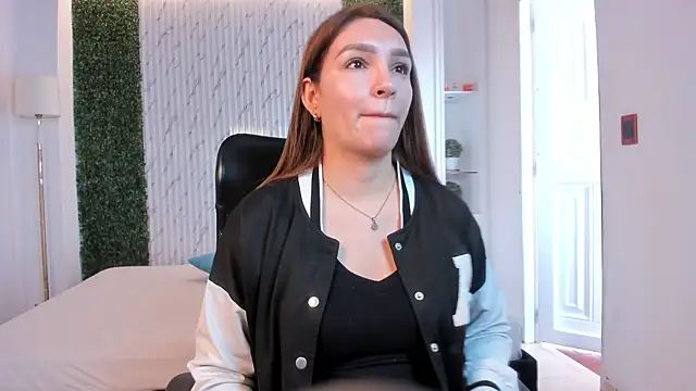 Snapshot of miataylorr1 chatting on 20, 11, 2025 miataylorr1 online show from 20, 11, 2025