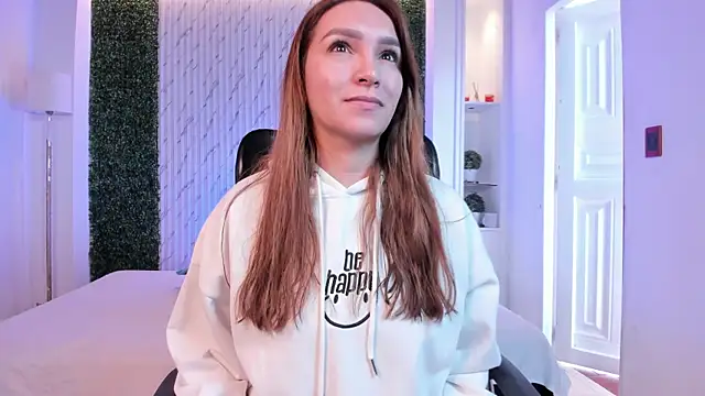 Snapshot of miataylorr1 chatting on 1, 12, 2025 miataylorr1 online show from 1, 12, 2025