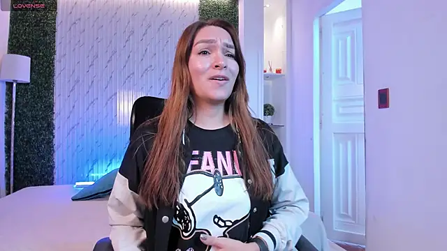 Snapshot of miataylorr1 chatting on 5, 12, 2025 miataylorr1 online show from 5, 12, 2025