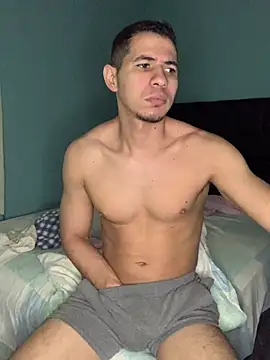 Snapshot of steven_clain chatting on 14, 2, 2025 steven clain online show from 14, 2, 2025