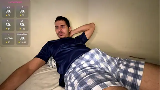 Snapshot of steven_clain chatting on 24, 10, 2025 steven clain online show from 24, 10, 2025