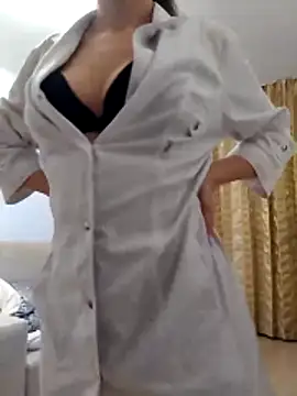 baby sweet girl  online show from 6, 2, 2026