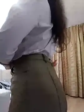 baby sweet girl  online show from 30, 3, 2026