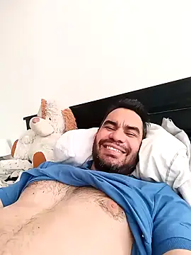 javiermarval83 online show from 31, 1, 2025