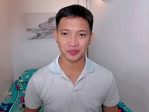 Snapshot of xSebastian19 chatting on 17, 9, 2025 xSebastian19 online show from 17, 9, 2025