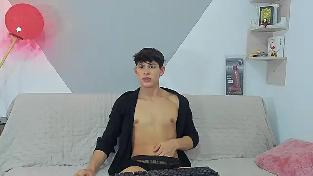 logan thomas online show from 18, 3, 2025