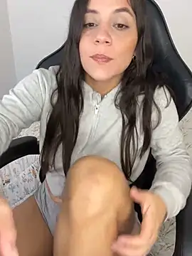 EmmaGrace1999 online show from 13, 3, 2026