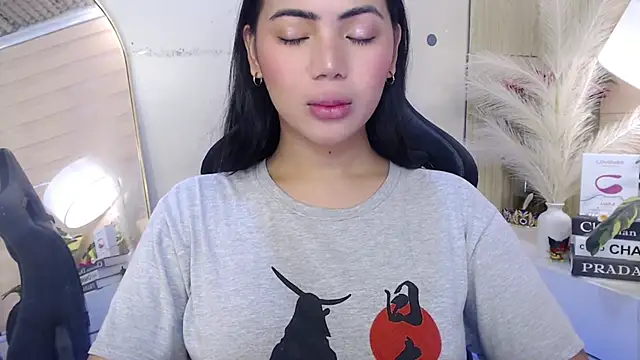 Snapshot of Martha_pookerxxx chatting on 4, 12, 2025 Martha pookerxxx online show from 4, 12, 2025