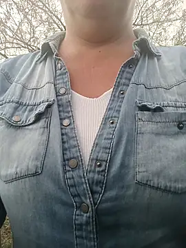 Snapshot of Saysomething3 chatting on 2, 12, 2025 Saysomething3 online show from 2, 12, 2025