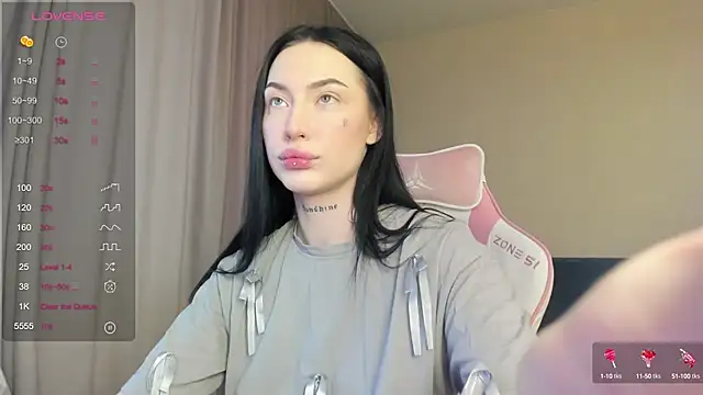 Snapshot of JenniferQueen11 chatting on 17, 1, 2025 JenniferQueen11 online show from 17, 1, 2025