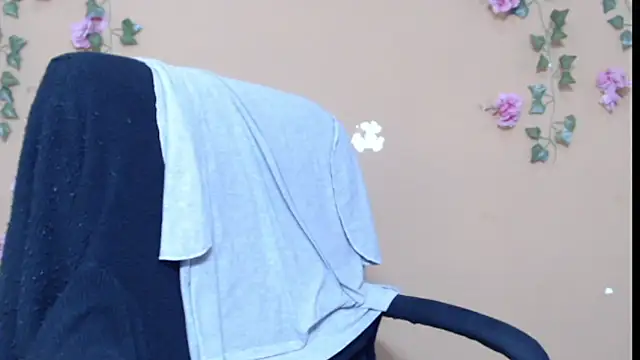 Snapshot of Hellensextits chatting on 24, 12, 2024 Hellensextits online show from 24, 12, 2024