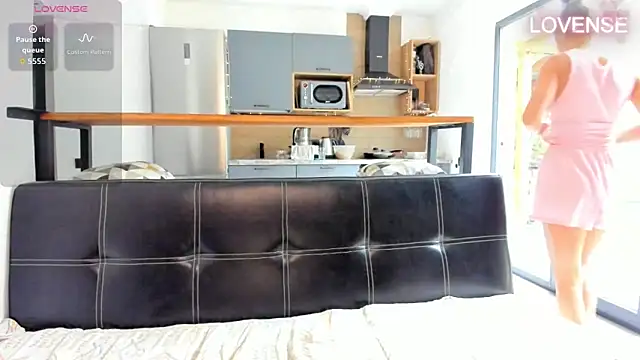 Snapshot of ElizSweet chatting on 6, 4, 2026 ElizSweet online show from 6, 4, 2026