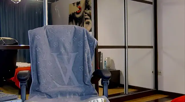 carlaxxx online show from 28, 2, 2025