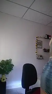 lorenitabella online show from 7, 1, 2026