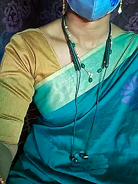 Snapshot of XBHUUME chatting on 1, 1, 2025 XBHUUME online show from 1, 1, 2025