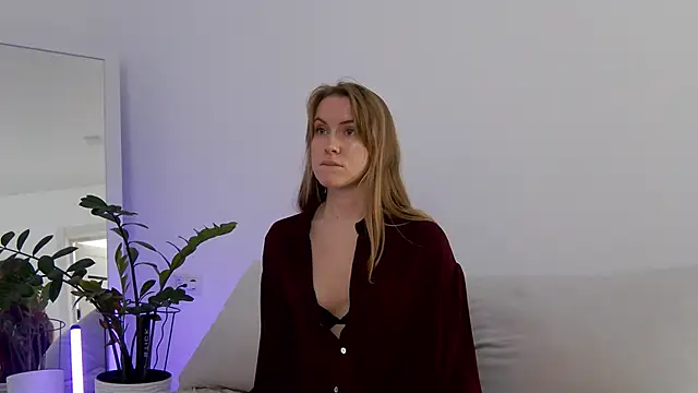 Fallinlove1 online show from 14, 3, 2026