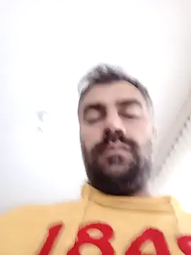 Snapshot of kevgir08 chatting on 8, 11, 2025 kevgir08 online show from 8, 11, 2025