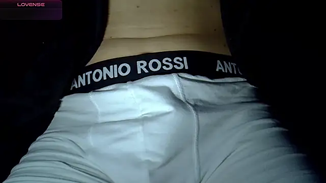 Snapshot of VirtualPear chatting on 11, 10, 2025 VirtualPear online show from 11, 10, 2025