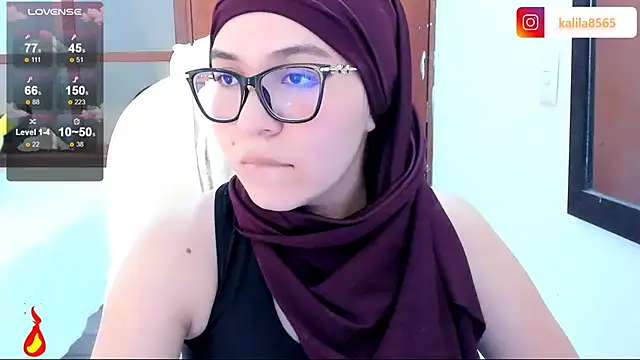 Snapshot of MatchedEyebrow chatting on 12, 9, 2025 MatchedEyebrow online show from 12, 9, 2025