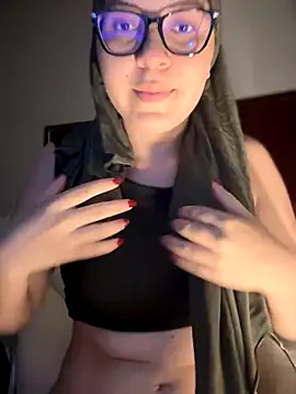 Snapshot of MatchedEyebrow chatting on 20, 9, 2025 MatchedEyebrow online show from 20, 9, 2025