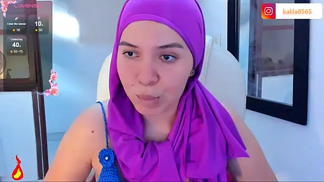 Snapshot of MatchedEyebrow chatting on 15, 10, 2025 MatchedEyebrow online show from 15, 10, 2025