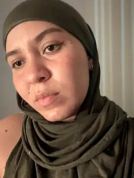 Snapshot of MatchedEyebrow chatting on 17, 11, 2025 MatchedEyebrow online show from 17, 11, 2025