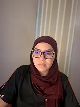 Snapshot of MatchedEyebrow chatting on 19, 11, 2025 MatchedEyebrow online show from 19, 11, 2025