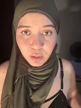 Snapshot of MatchedEyebrow chatting on 25, 11, 2025 MatchedEyebrow online show from 25, 11, 2025