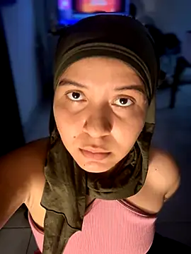 MatchedEyebrow online show from 15, 12, 2025