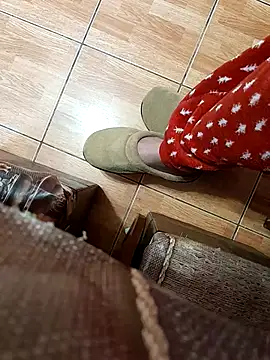 feet toes online show from 18, 3, 2025