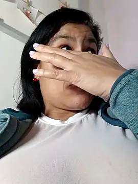 Snapshot of Molly_newman6 chatting on 7, 3, 2025 Molly newman6 online show from 7, 3, 2025