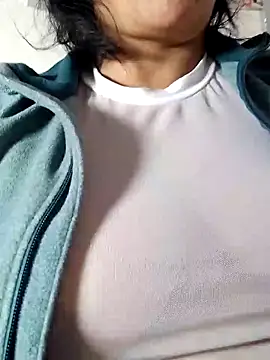 Snapshot of Molly_newman6 chatting on 10, 3, 2025 Molly newman6 online show from 10, 3, 2025