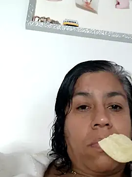 Snapshot of Molly_newman6 chatting on 19, 10, 2025 Molly newman6 online show from 19, 10, 2025