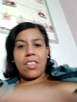 Snapshot of Molly_newman6 chatting on 13, 11, 2025 Molly newman6 online show from 13, 11, 2025