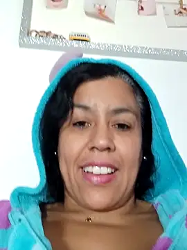 Snapshot of Molly_newman6 chatting on 17, 11, 2025 Molly newman6 online show from 17, 11, 2025