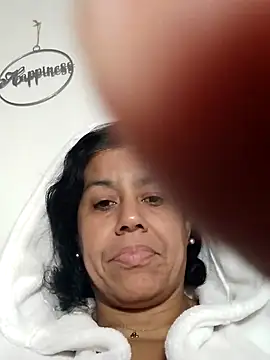 Snapshot of Molly_newman6 chatting on 24, 11, 2025 Molly newman6 online show from 24, 11, 2025