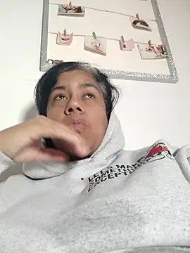 Molly newman6 online show from 17, 12, 2025