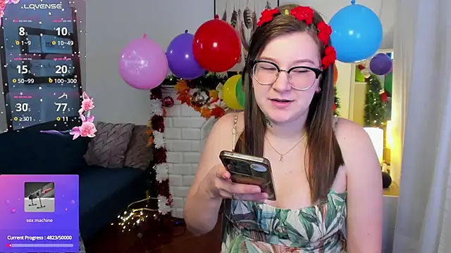 Snapshot of HunnyyLove chatting on 12, 12, 2024 HunnyyLove online show from 12, 12, 2024
