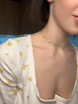 Camilla Railian online show from 13, 1, 2025