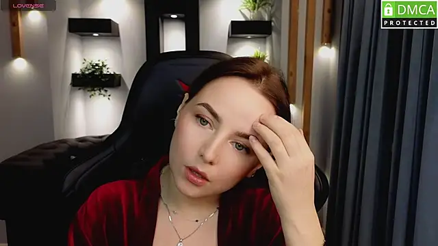 Snapshot of Mira_Mermayd chatting on 5, 2, 2025 Mira Mermayd online show from 5, 2, 2025