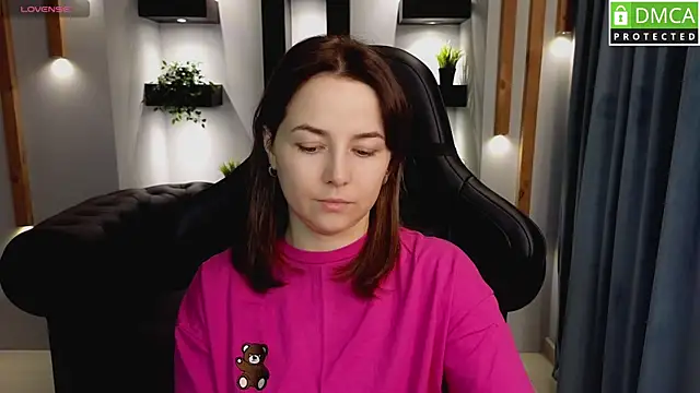 Snapshot of Mira_Mermayd chatting on 5, 3, 2025 Mira Mermayd online show from 5, 3, 2025