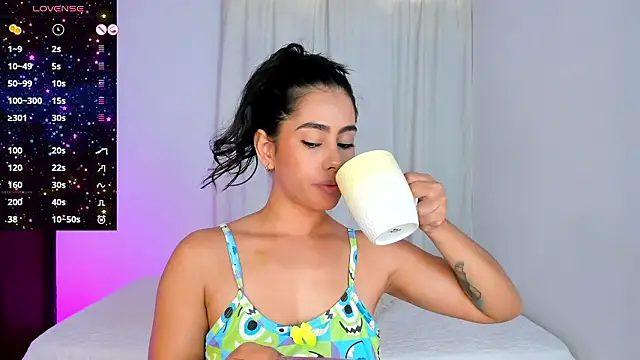 VioletaSotter online show from 3, 3, 2026