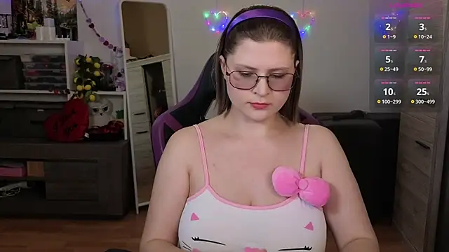 TinniAngel online show from 3, 3, 2026