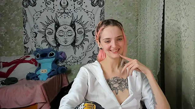 Snapshot of Cutie_Adelia chatting on 16, 1, 2025 Cutie Adelia online show from 16, 1, 2025
