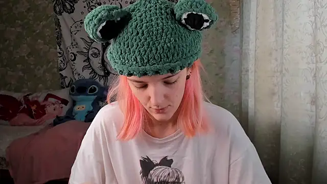 Snapshot of Cutie_Adelia chatting on 8, 2, 2025 Cutie Adelia online show from 8, 2, 2025