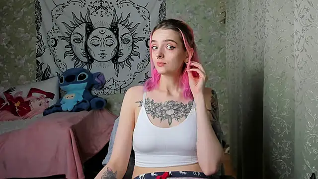 Snapshot of Cutie_Adelia chatting on 14, 3, 2025 Cutie Adelia online show from 14, 3, 2025