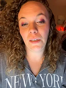 Snapshot of AuroraSummers chatting on 29, 10, 2025 AuroraSummers online show from 29, 10, 2025