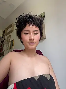 Snapshot of bellaa-w chatting on 27, 10, 2025 bellaa-w online show from 27, 10, 2025